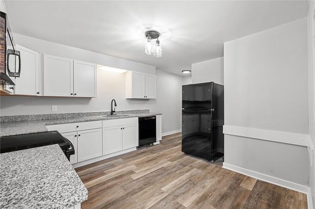 1319 Adams St, Manchester, PA 15233