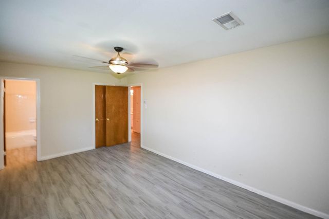 8407 Edgemoor Drive, Houston, TX 77036