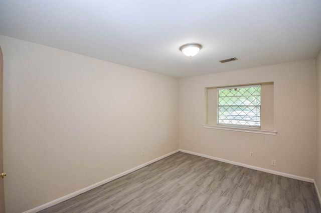 8407 Edgemoor Drive, Houston, TX 77036