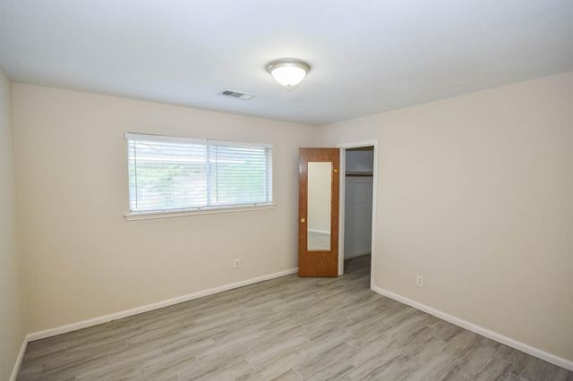 8407 Edgemoor Drive, Houston, TX 77036