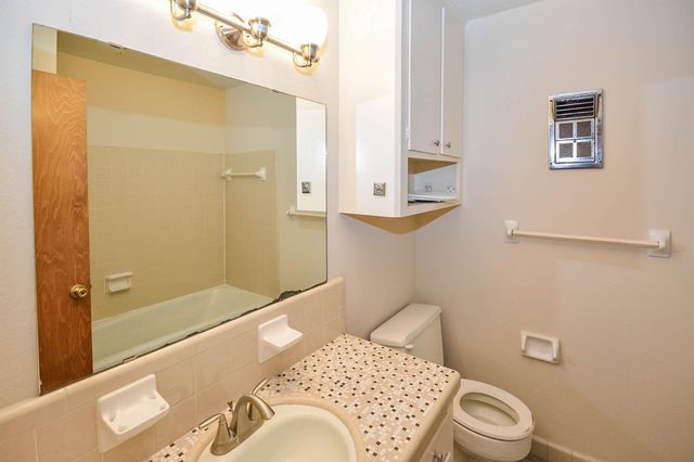 8407 Edgemoor Drive, Houston, TX 77036