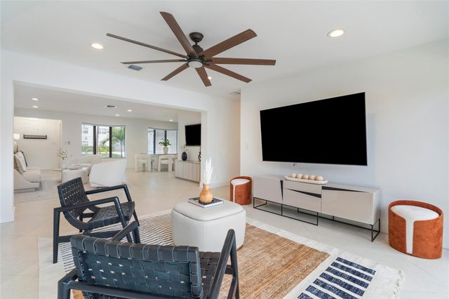 2280 NE 62nd Street, Fort Lauderdale, FL 33308