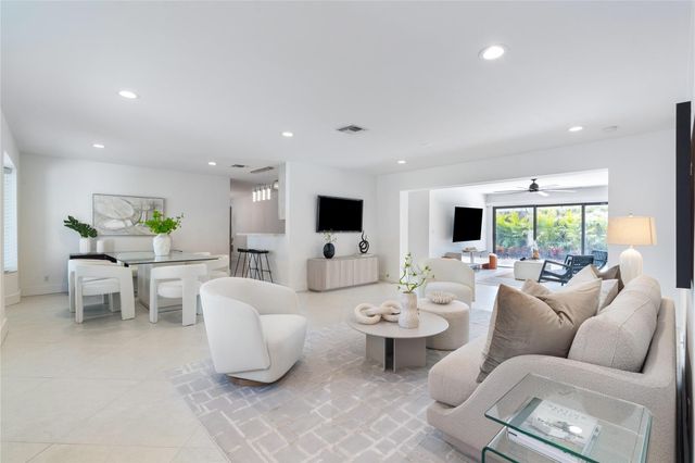 2280 NE 62nd Street, Fort Lauderdale, FL 33308