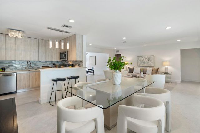 2280 NE 62nd Street, Fort Lauderdale, FL 33308