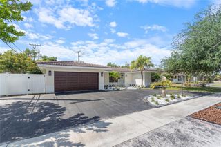 2280 NE 62nd Street, Fort Lauderdale, FL 33308