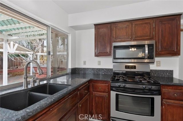 14646 Stallion, Victorville, CA 92392