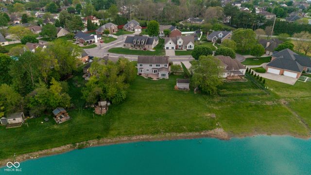 1266 Kensington Drive, Seymour, IN 47274