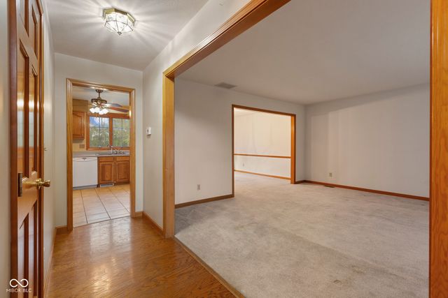 1266 Kensington Drive, Seymour, IN 47274