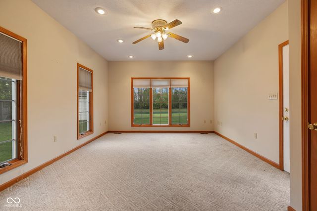 1266 Kensington Drive, Seymour, IN 47274