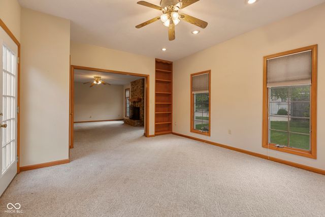 1266 Kensington Drive, Seymour, IN 47274