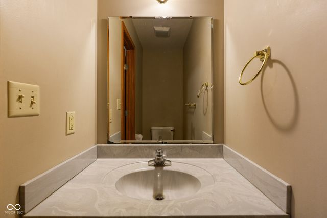 1266 Kensington Drive, Seymour, IN 47274