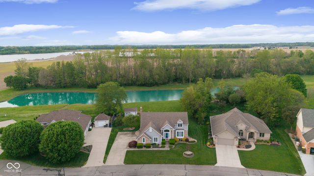 1266 Kensington Drive, Seymour, IN 47274