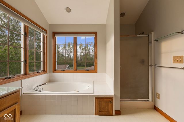 1266 Kensington Drive, Seymour, IN 47274