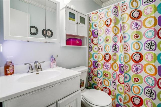 10119 Steele Road, Edwardsville, KS 66111