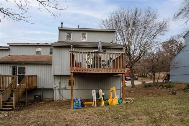 10119 Steele Road, Edwardsville, KS 66111