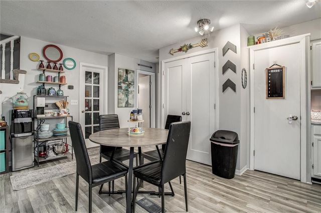 10119 Steele Road, Edwardsville, KS 66111