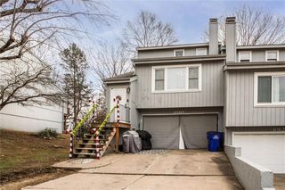 10119 Steele Road, Edwardsville, KS 66111