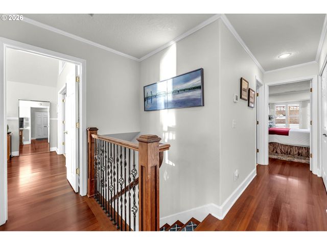 1421 Se COLUMBIA Way D7, Vancouver, WA 98661