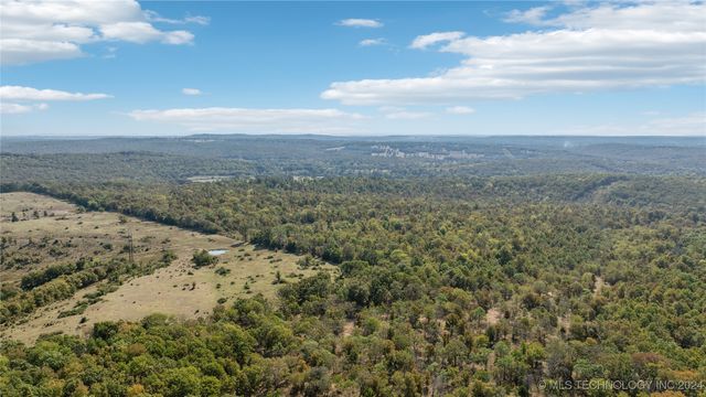 805 Road, Fort Gibson, OK 74434