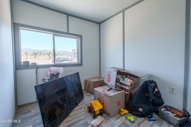 E Vic Avenue V12 116 Ste, Pearblossom, CA 93553