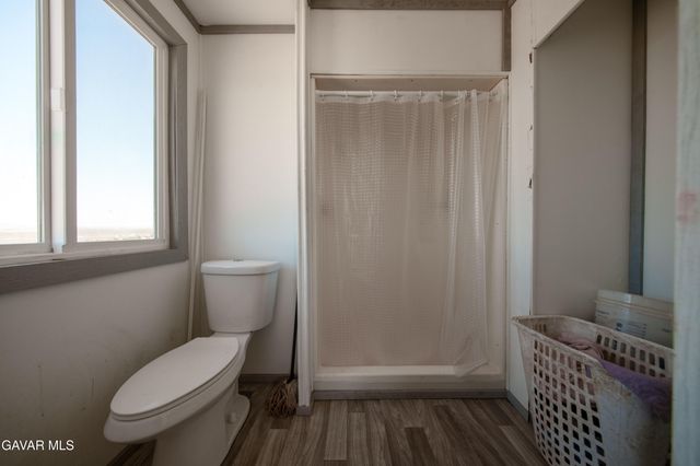 E Vic Avenue V12 116 Ste, Pearblossom, CA 93553