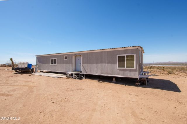 E Vic Avenue V12 116 Ste, Pearblossom, CA 93553