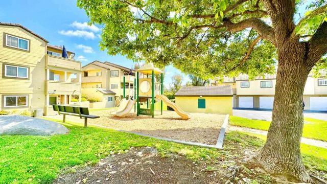 5037 Los Morros Way 70, Oceanside, CA 92057