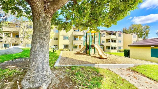 5037 Los Morros Way 70, Oceanside, CA 92057