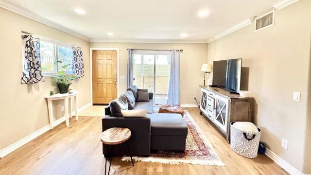 5037 Los Morros Way 70, Oceanside, CA 92057