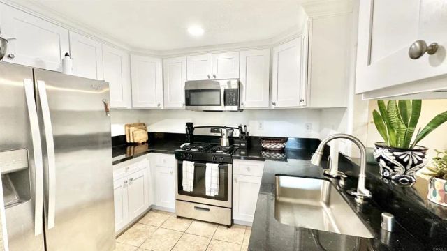 5037 Los Morros Way 70, Oceanside, CA 92057