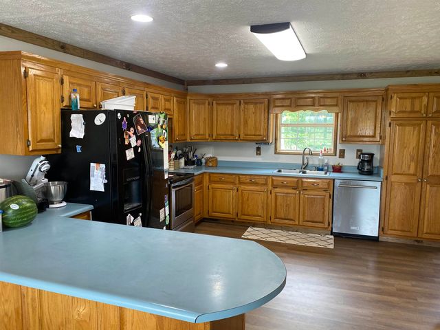 1120 JOT EM DOWN RD, Morris Chapel, TN 38361