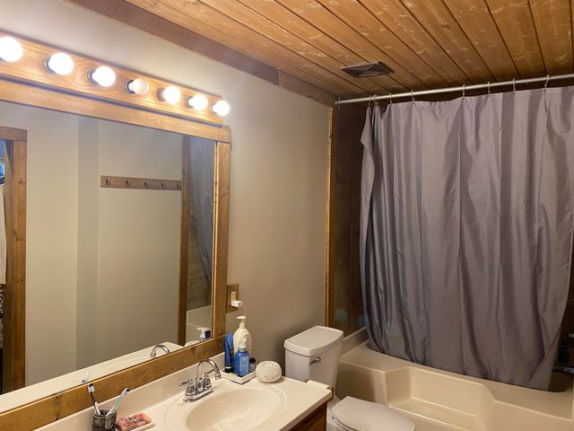 1120 JOT EM DOWN RD, Morris Chapel, TN 38361