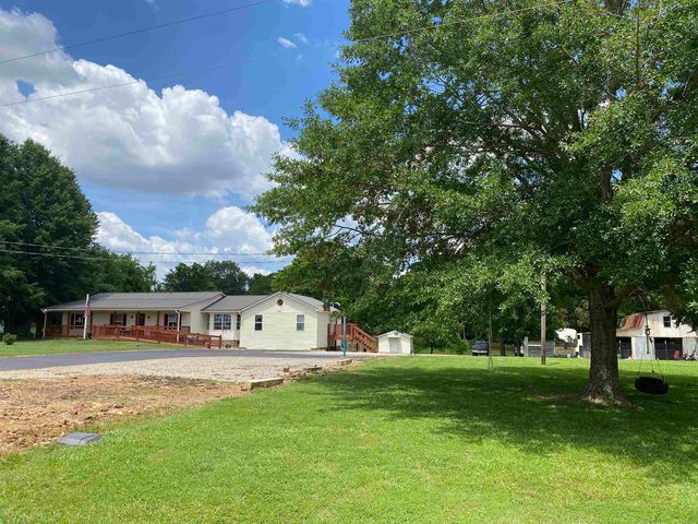 1120 JOT EM DOWN RD, Morris Chapel, TN 38361