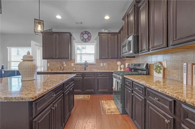 558 Hideaway Drive, Jonesboro, GA 30238