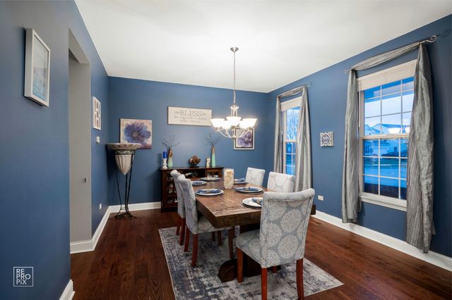 598 Wexford Drive, Elgin, IL 60124