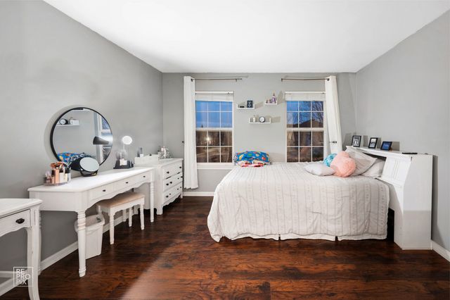 598 Wexford Drive, Elgin, IL 60124