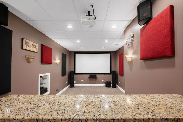 598 Wexford Drive, Elgin, IL 60124