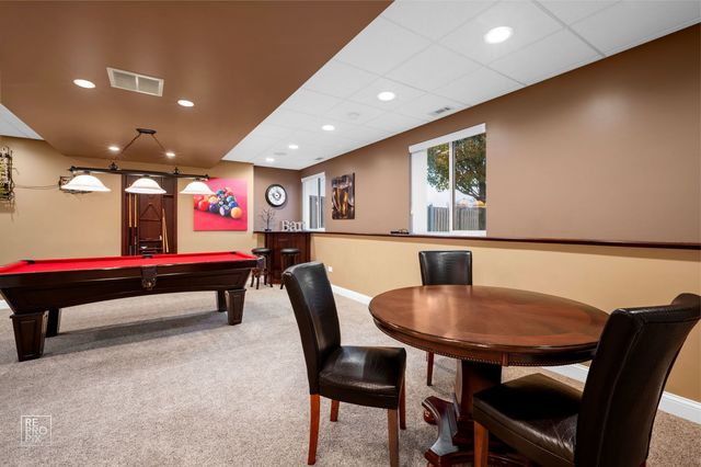 598 Wexford Drive, Elgin, IL 60124