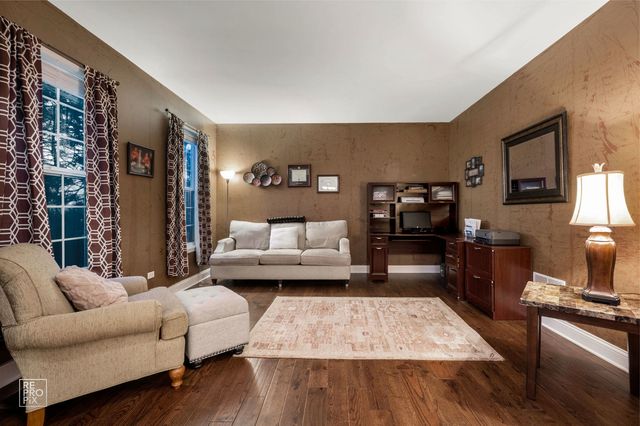 598 Wexford Drive, Elgin, IL 60124