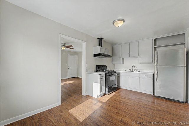 5721 E Easton Street, Tulsa, OK 74115