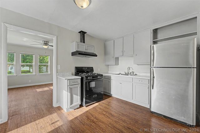 5721 E Easton Street, Tulsa, OK 74115