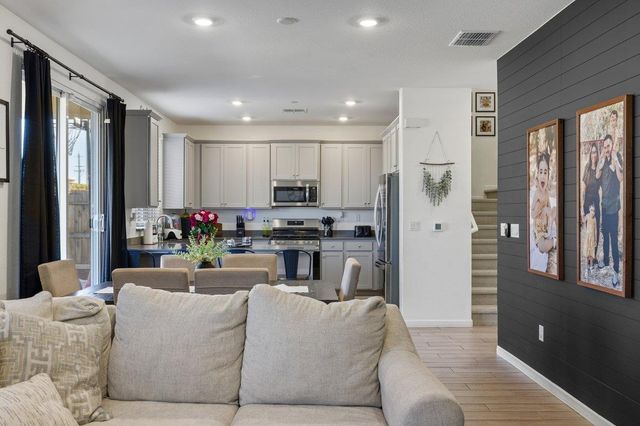 7293 Dorstone Way, Sacramento, CA 95829