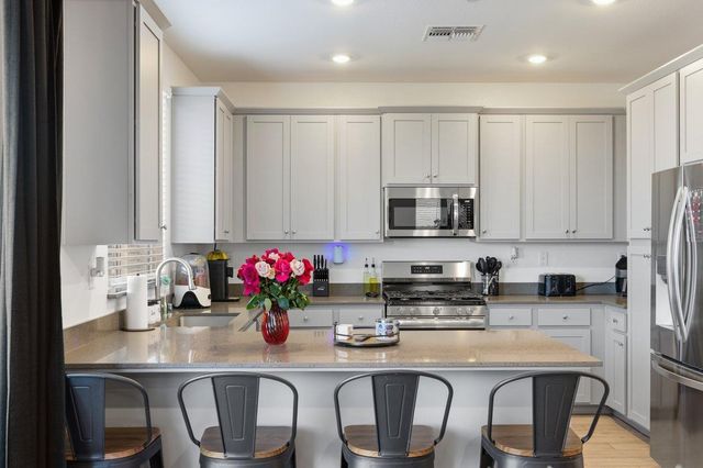 7293 Dorstone Way, Sacramento, CA 95829