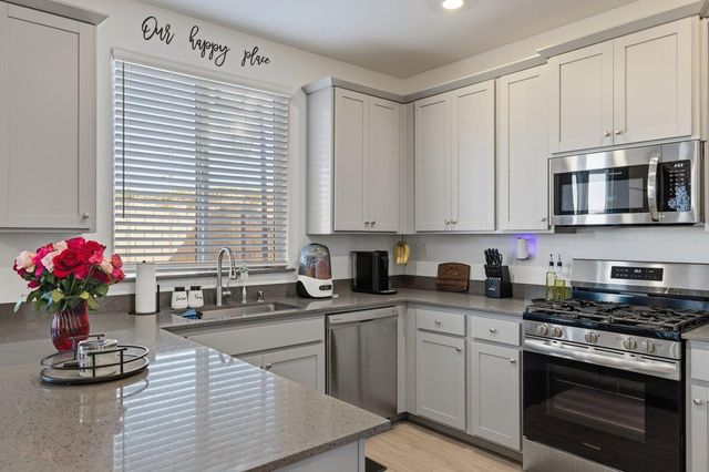 7293 Dorstone Way, Sacramento, CA 95829