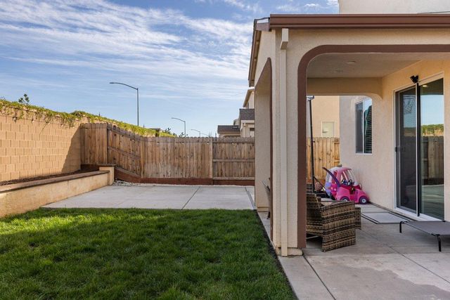 7293 Dorstone Way, Sacramento, CA 95829