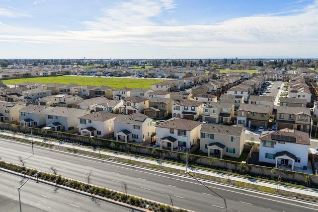 7293 Dorstone Way, Sacramento, CA 95829