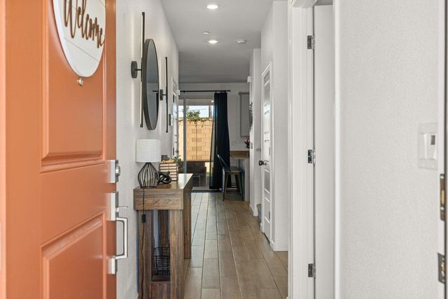 7293 Dorstone Way, Sacramento, CA 95829