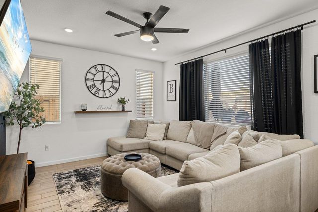 7293 Dorstone Way, Sacramento, CA 95829