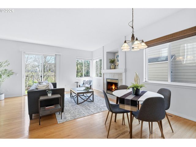 5274 Nw CRADY Ln, Portland, OR 97229