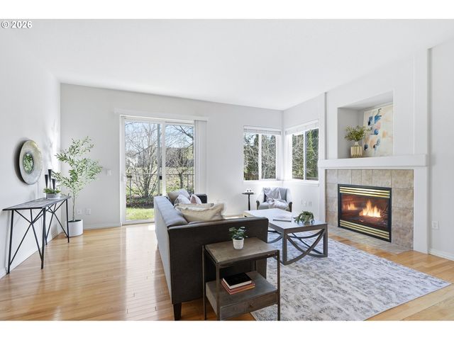 5274 Nw CRADY Ln, Portland, OR 97229